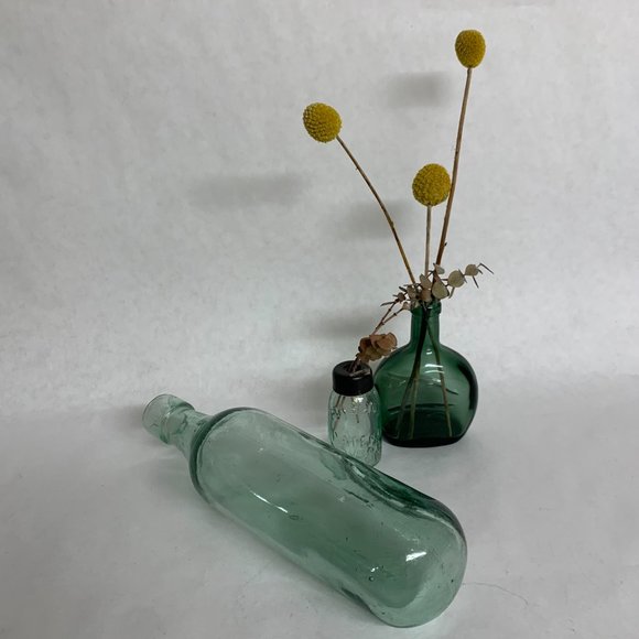 1880’s Antique handblown, round bottom glass soda bottle - Picture 2 of 7